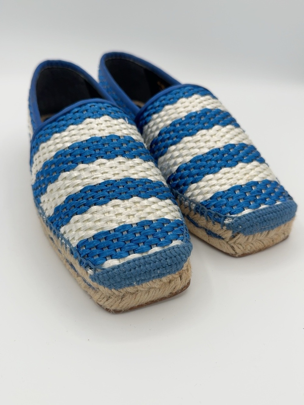 Balenciaga Blue White Woven Raffia Espadrille Flats EU 39 454422 New